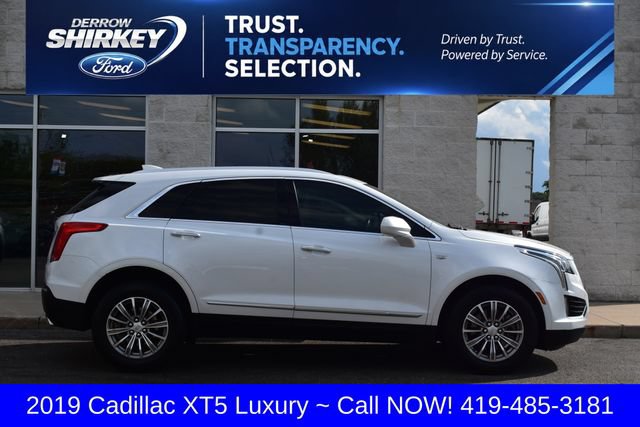 Used 2019 Cadillac XT5 Luxury FWD image 3
