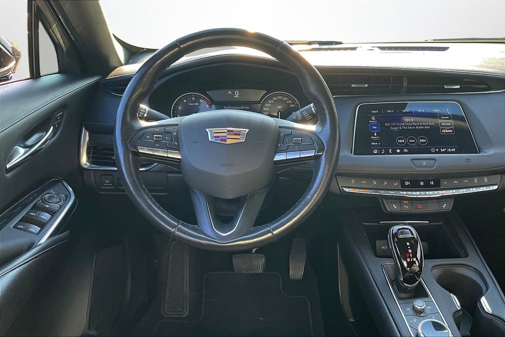 Used 2021 Cadillac XT4 Luxury image 8