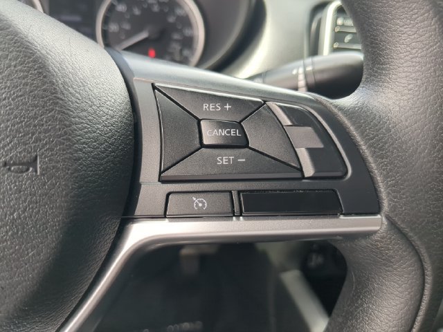 Used 2020 Nissan Versa S FWD image 28