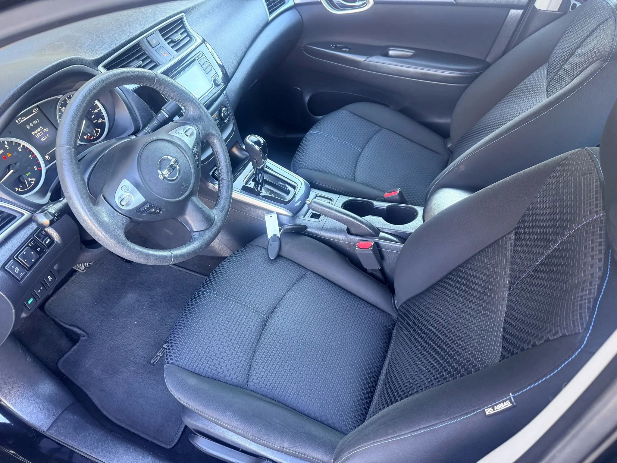 Used 2017 Nissan Sentra SR image 2