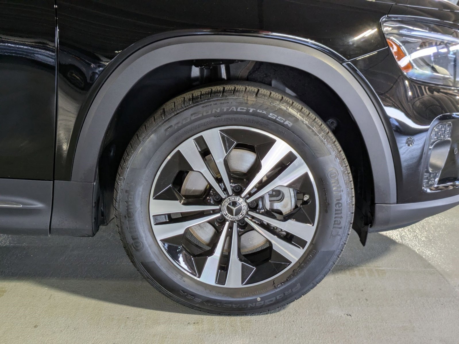 Certified 2025 Mercedes-Benz GLB 250 image 21