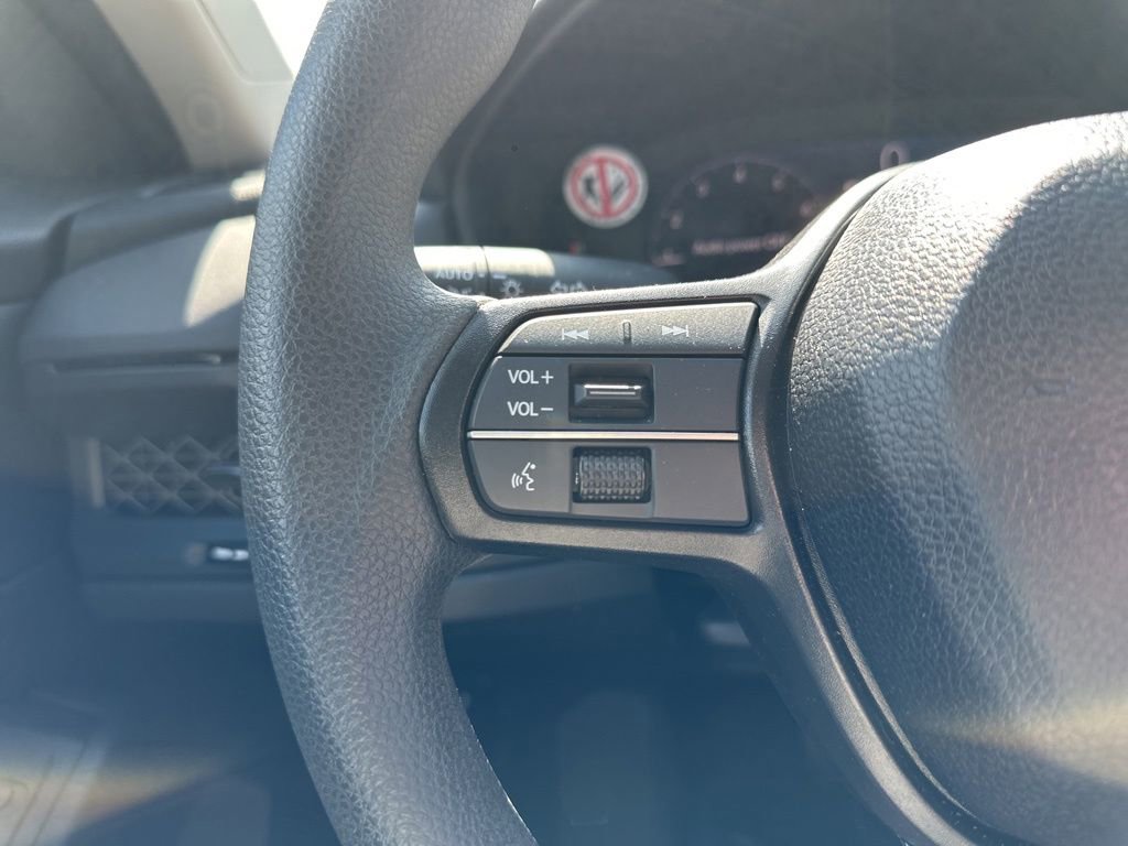 Used 2025 Honda Accord LX image 19