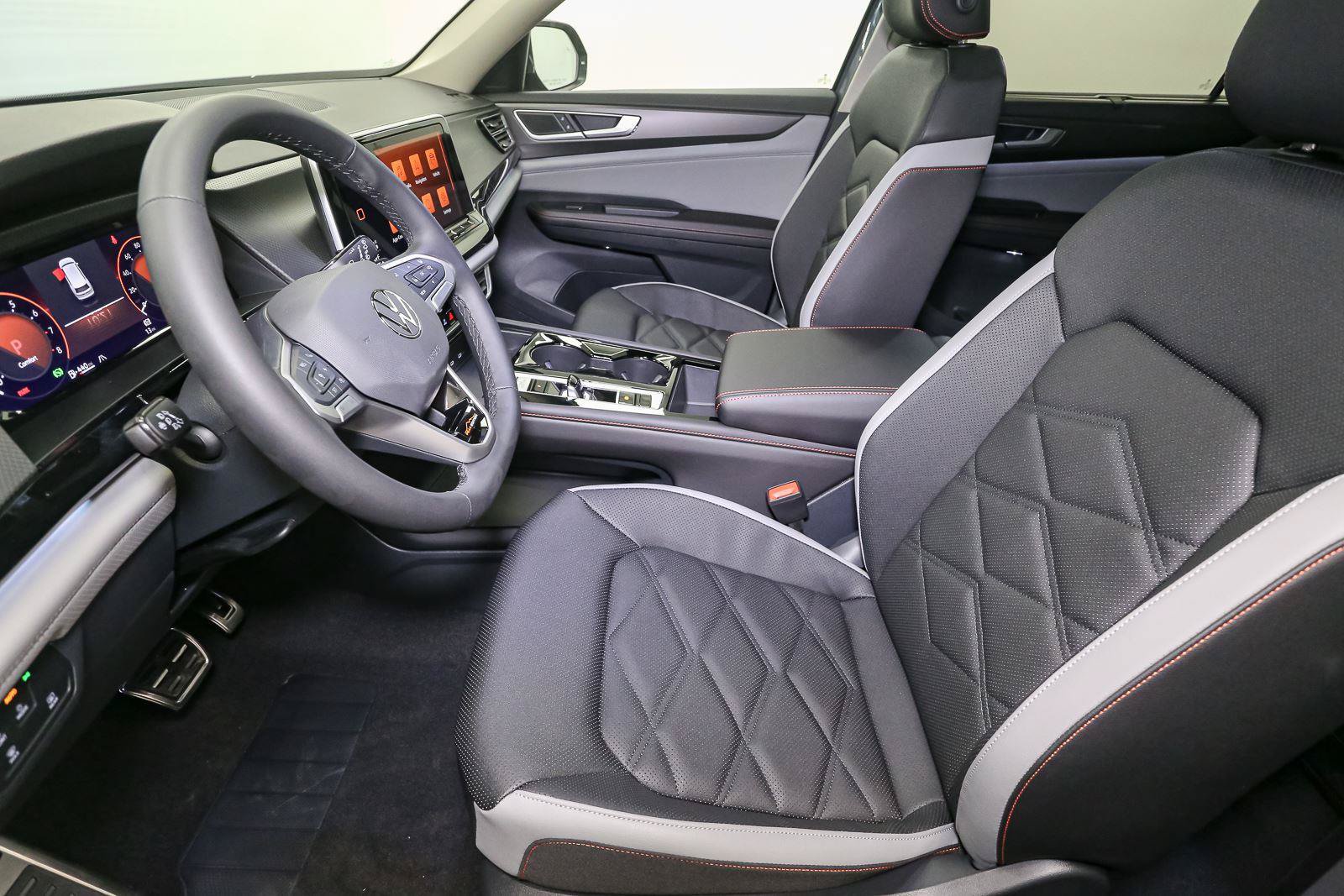New 2026 Volkswagen Atlas Peak Edition AWD/4WD image 26