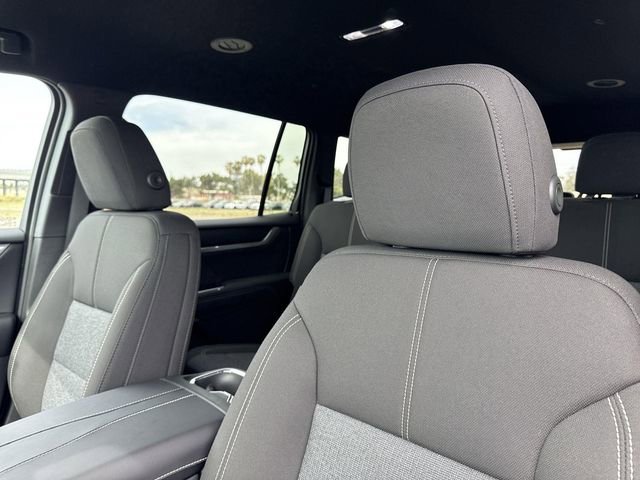 New 2026 GMC Acadia Elevation image 22
