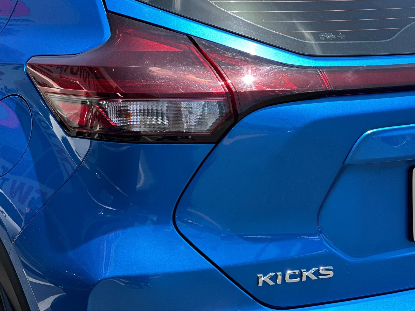 Used 2021 Nissan Kicks S FWD image 24