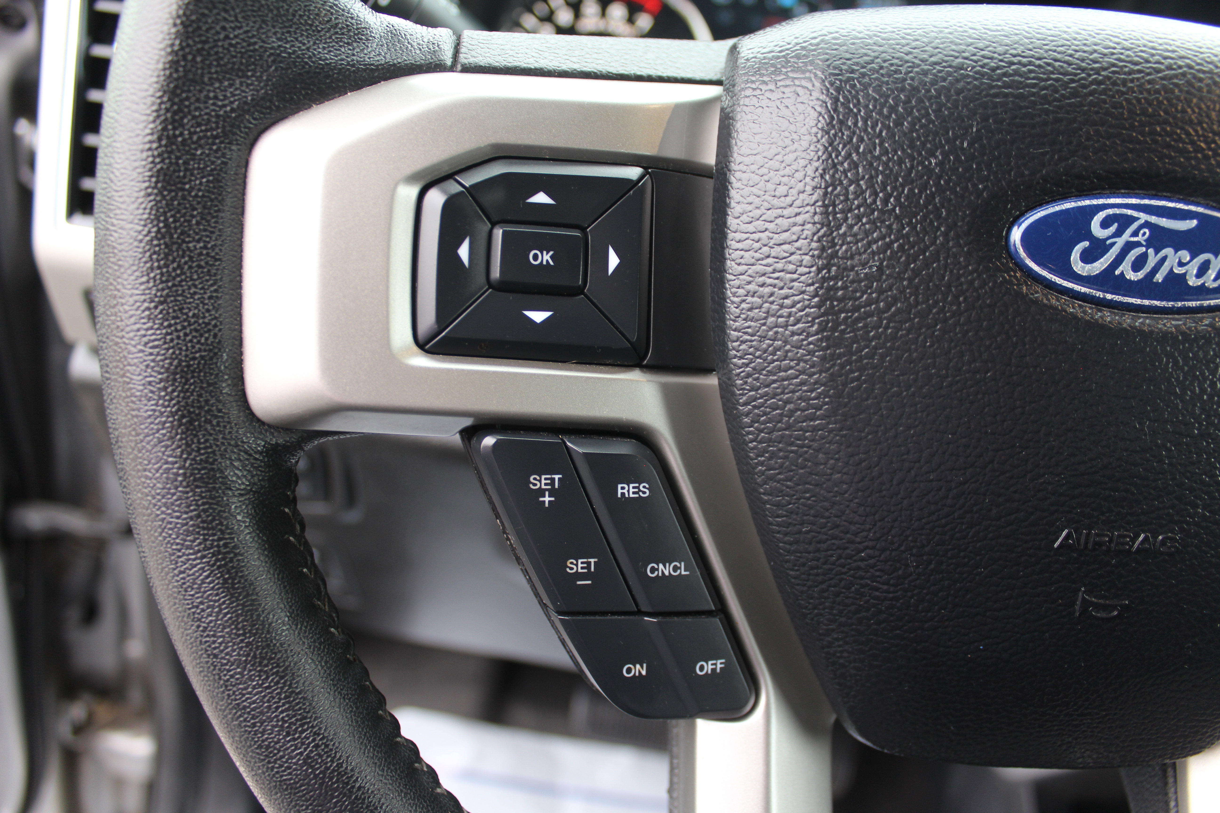 Used 2020 Ford F150 Lariat image 25