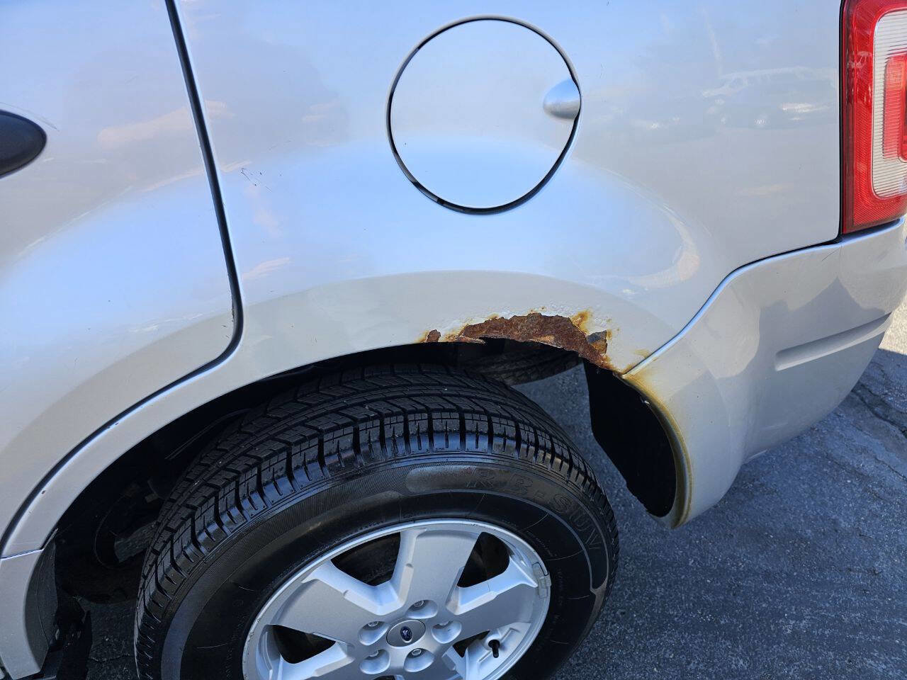 Used 2012 Ford Escape XLS image 10