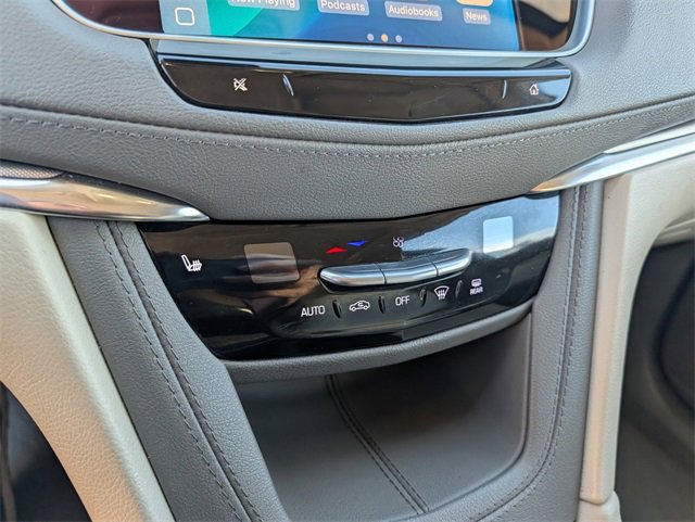 Used 2023 Cadillac XT5 Premium Luxury image 12