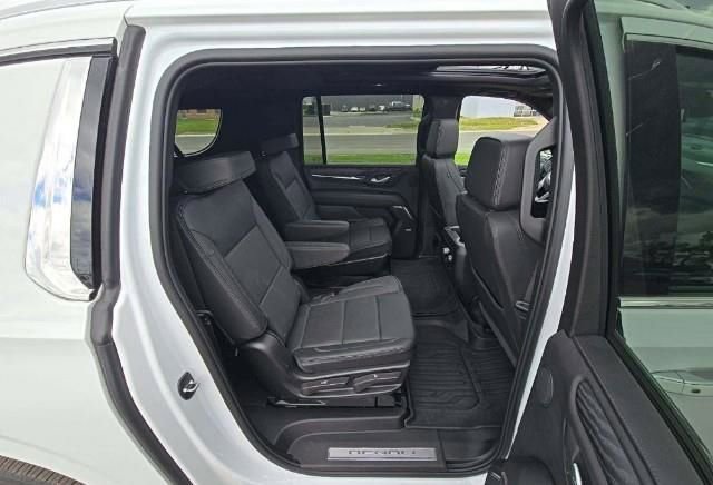 Used 2024 GMC Yukon XL Denali w/ Max Trailering Package AWD/4WD image 15