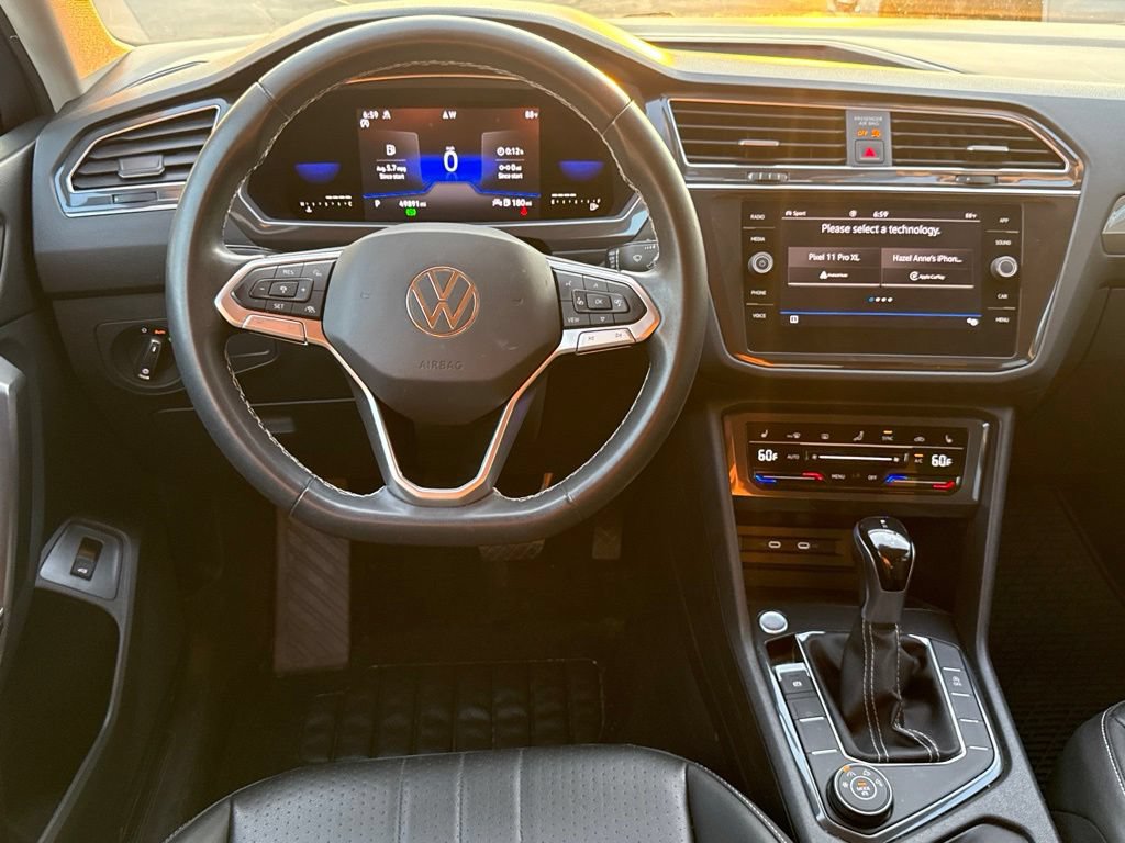 Used 2022 Volkswagen Tiguan SE AWD/4WD image 17