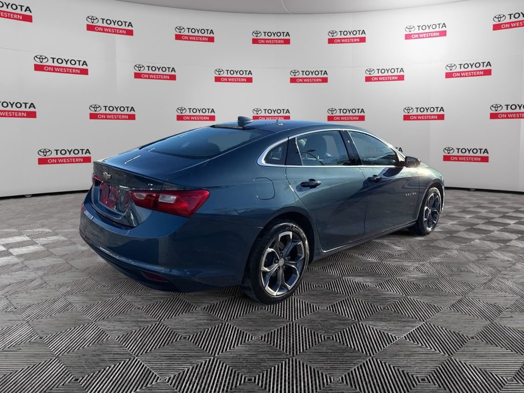 Used 2024 Chevrolet Malibu LT image 5