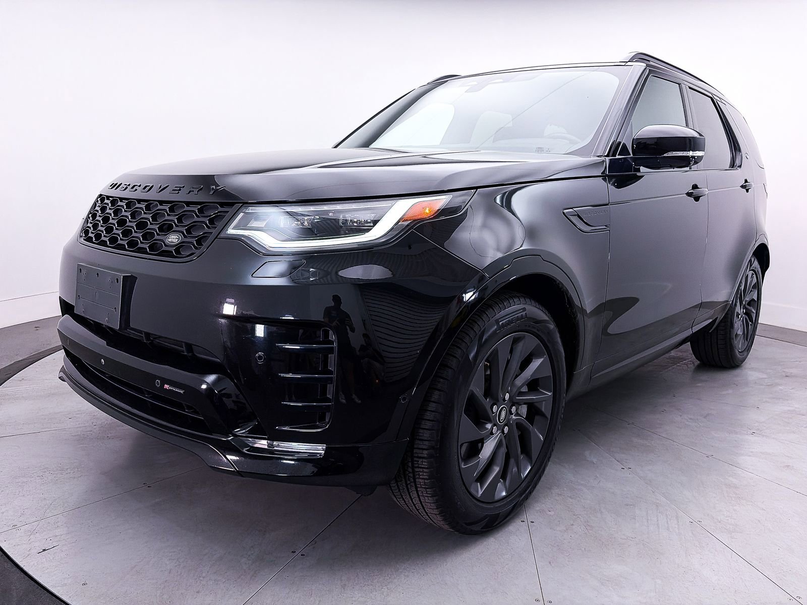 Used 2023 Land Rover Discovery S R-Dynamic AWD/4WD image 14