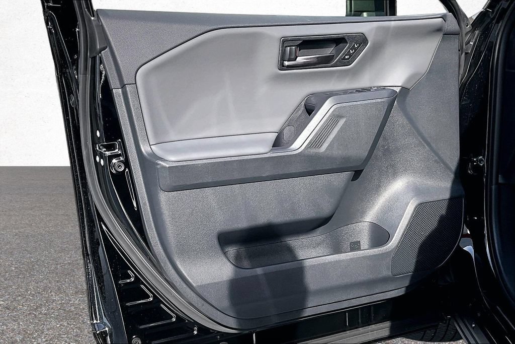 New 2026 Toyota RAV4 XSE AWD/4WD image 18