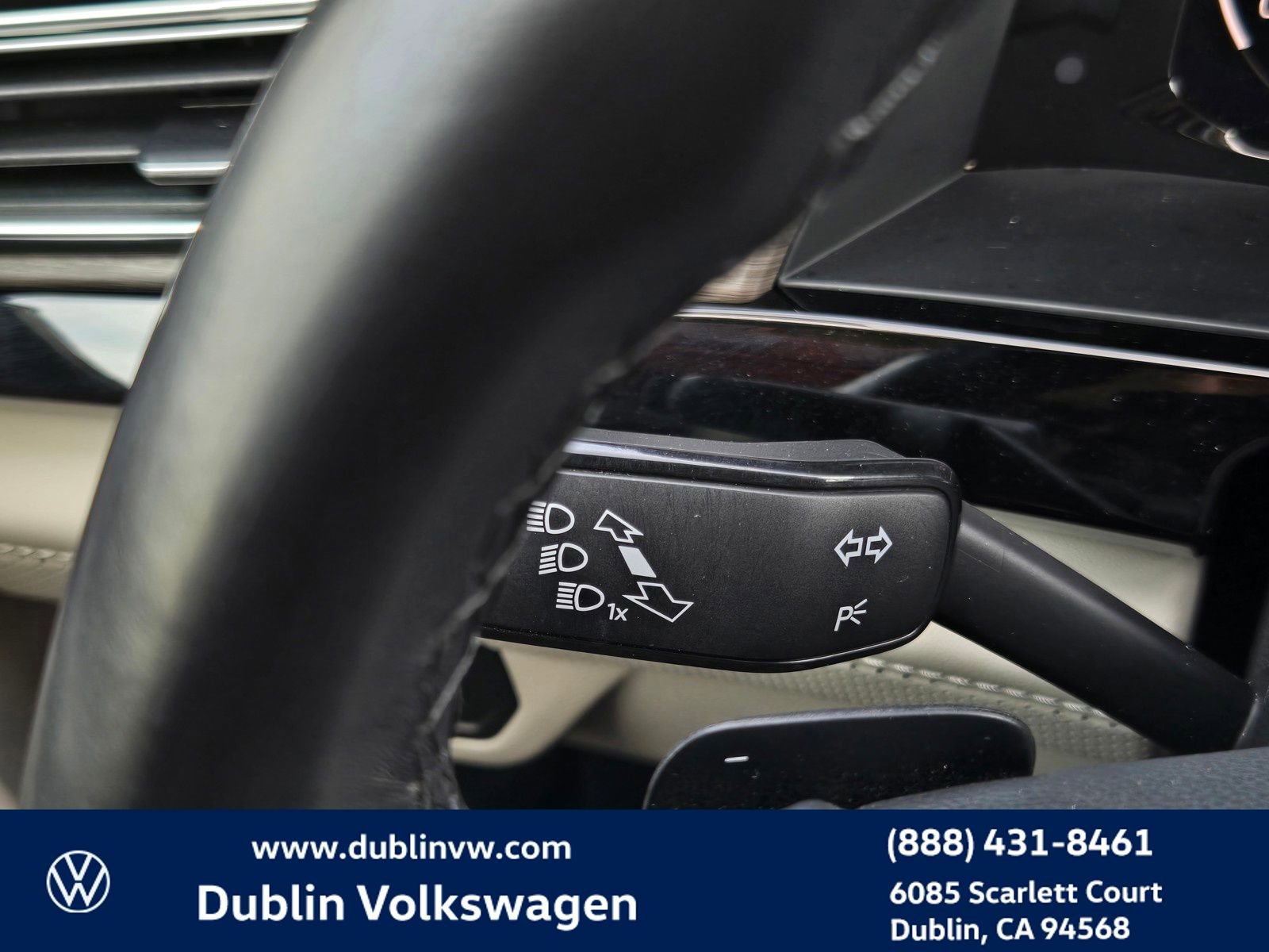 Certified 2024 Volkswagen Atlas SEL Premium R-Line image 23