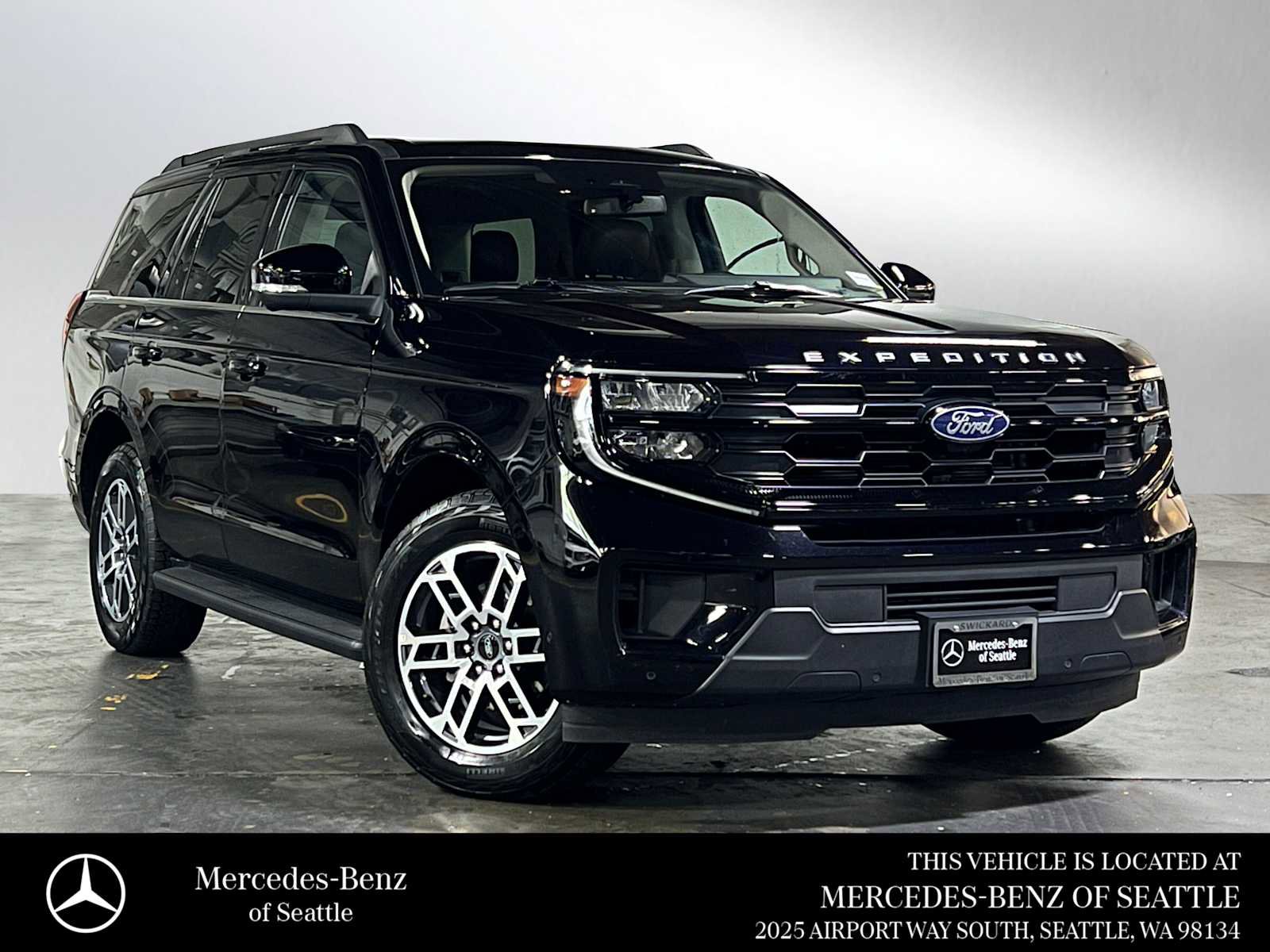 Used 2025 Ford Expedition Active
