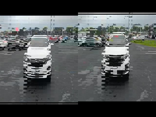 Used 2022 Chevrolet Equinox RS image 3
