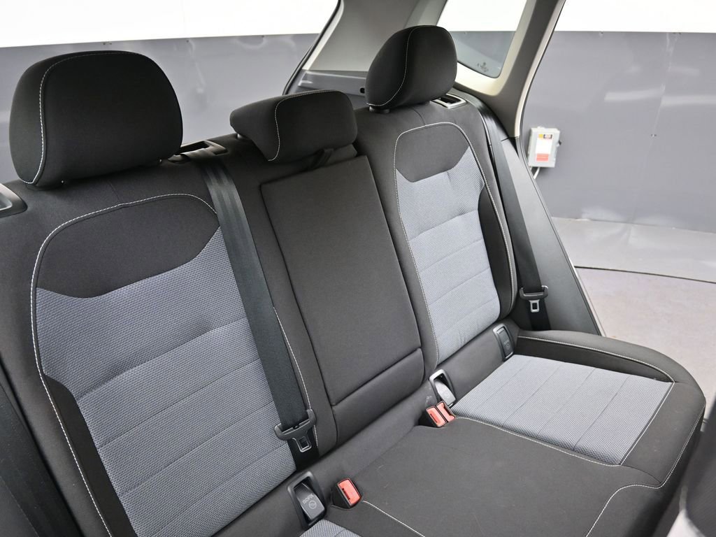 Used 2025 Volkswagen Taos S image 16