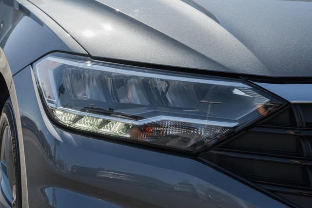 Used 2020 Volkswagen Jetta R-Line image 11