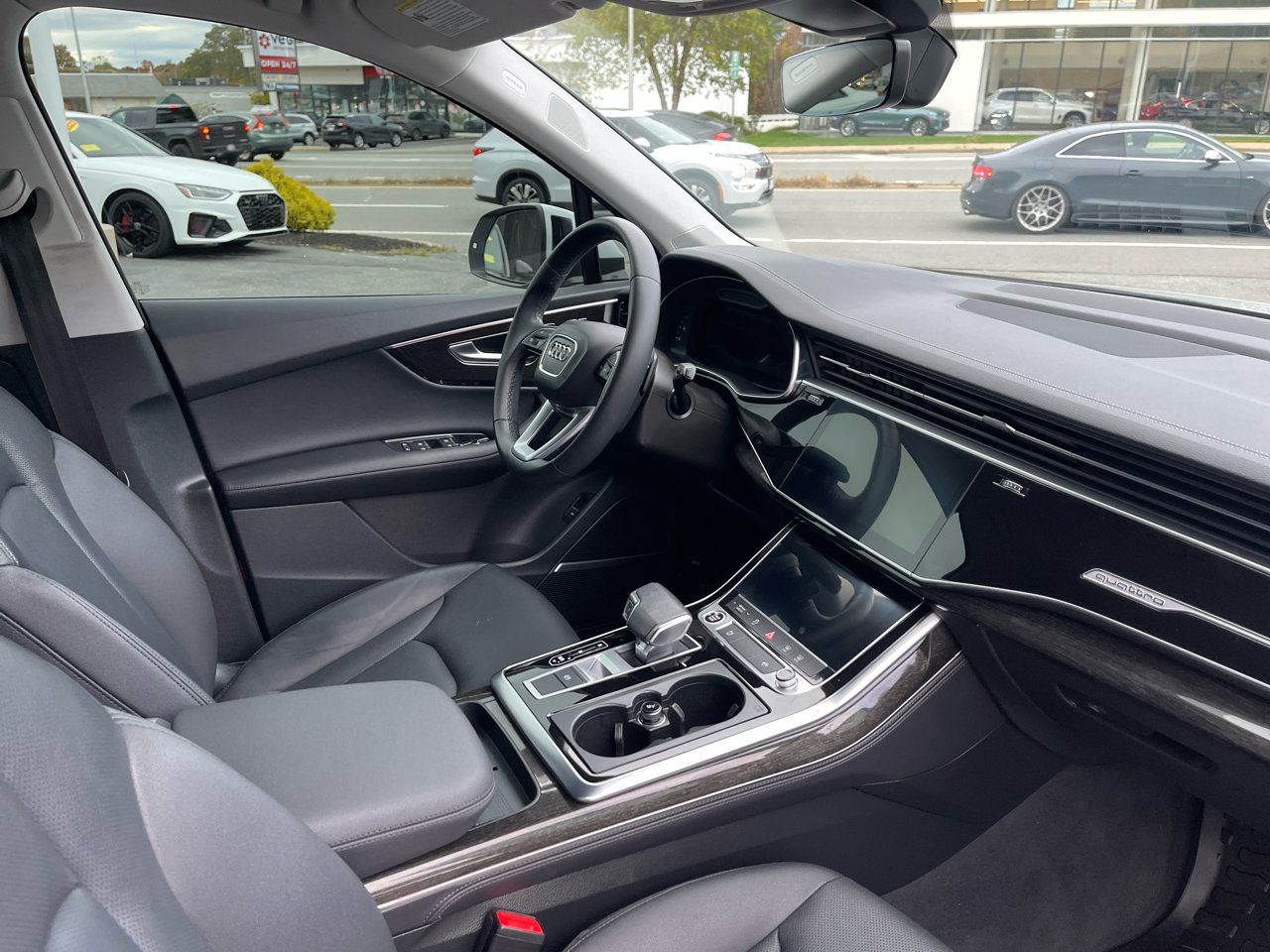 Used 2023 Audi Q7 3.0T Premium Plus image 38