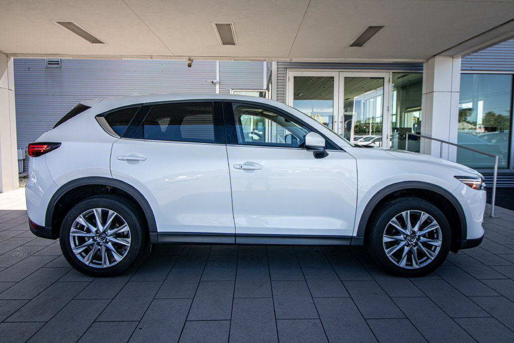 Used 2021 MAZDA CX-5 Grand Touring w/ GT Premium Package AWD/4WD image 3