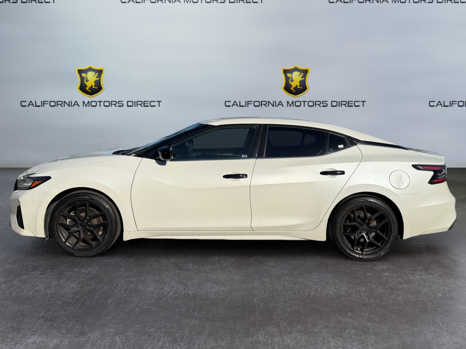 Used 2019 Nissan Maxima 3.5 S w/ Floor Mat Group FWD image 2