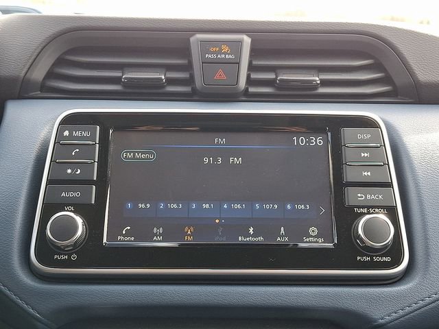 Used 2025 Nissan Versa SV FWD image 17