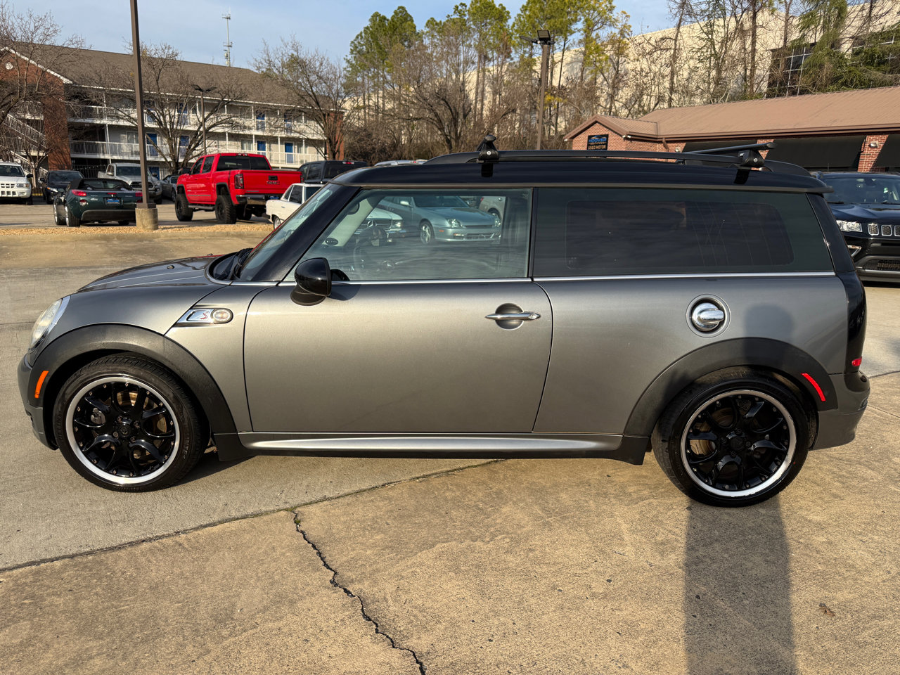 Used 2010 MINI Cooper Clubman S image 2