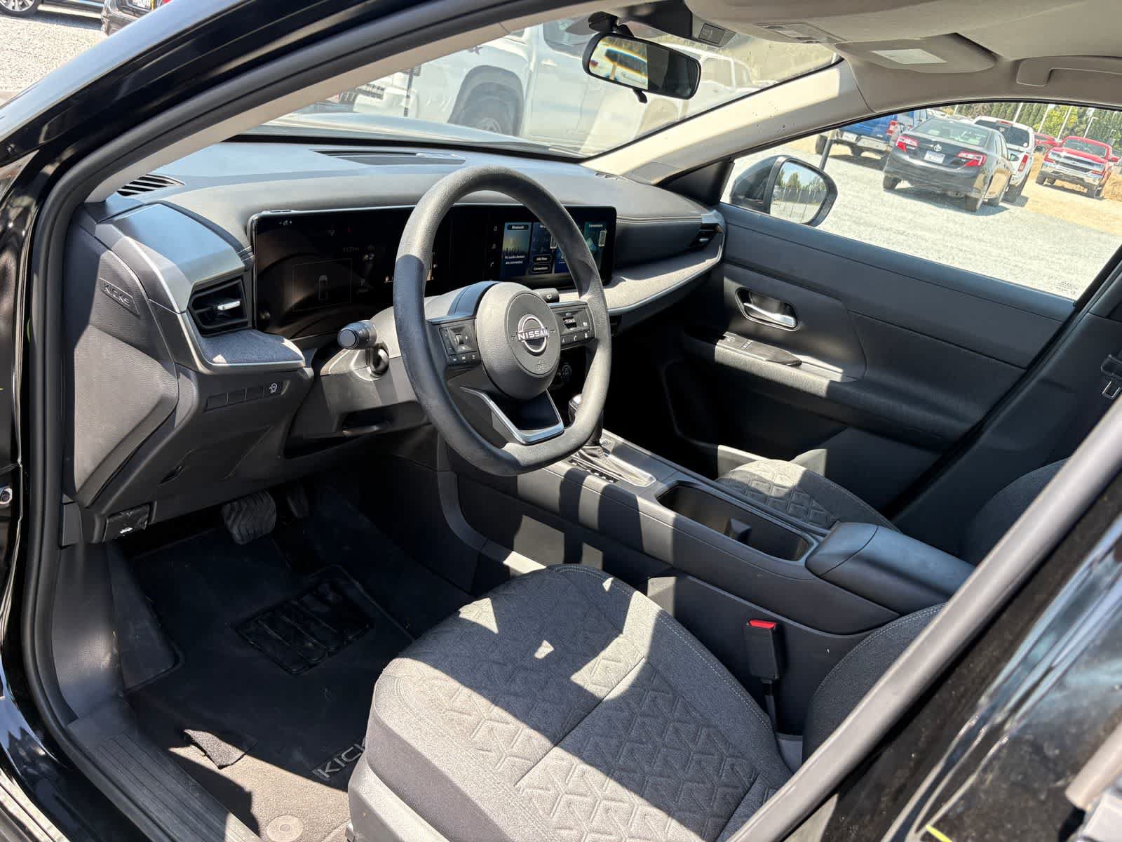 Used 2026 Nissan Kicks SV FWD image 21