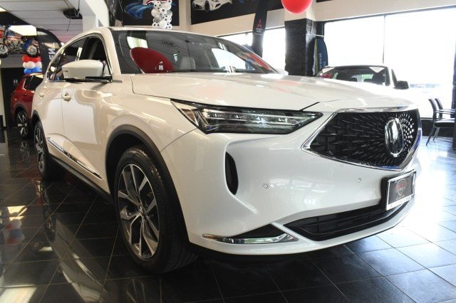 Used 2023 Acura MDX w/ Technology Package AWD/4WD image 3