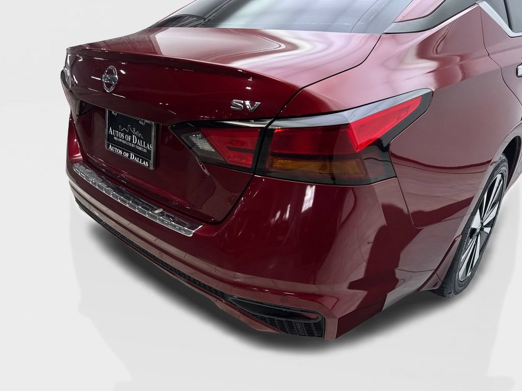 Used 2022 Nissan Altima 2.5 SV w/ SV Premium Package FWD image 18