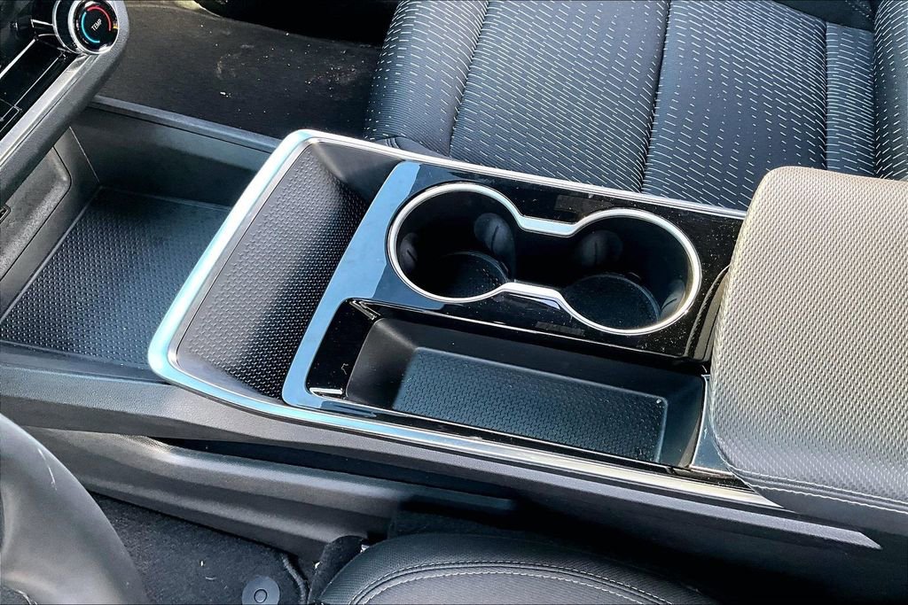 Used 2025 Chevrolet Equinox LT w/ Safety and Technology Package image 16