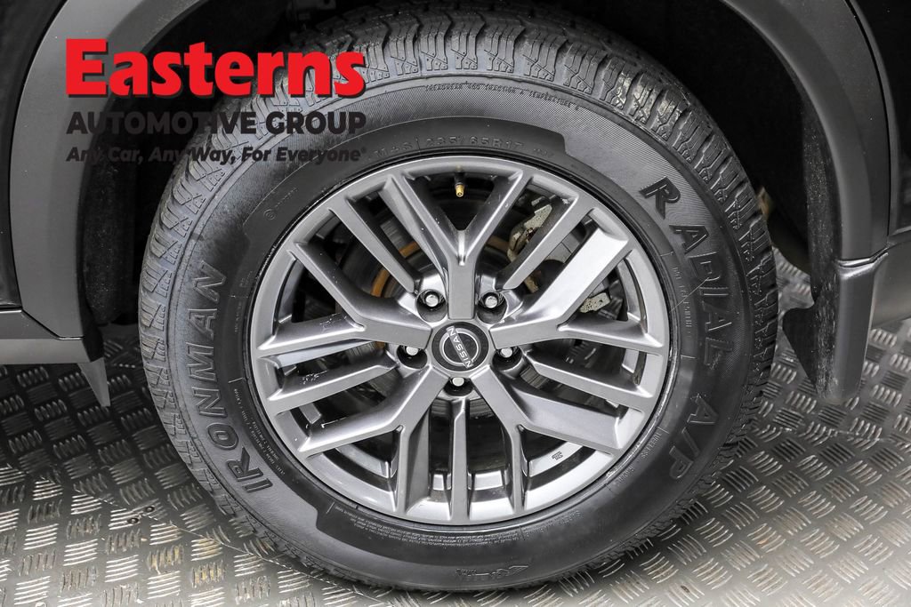 Used 2022 Nissan Rogue S image 8