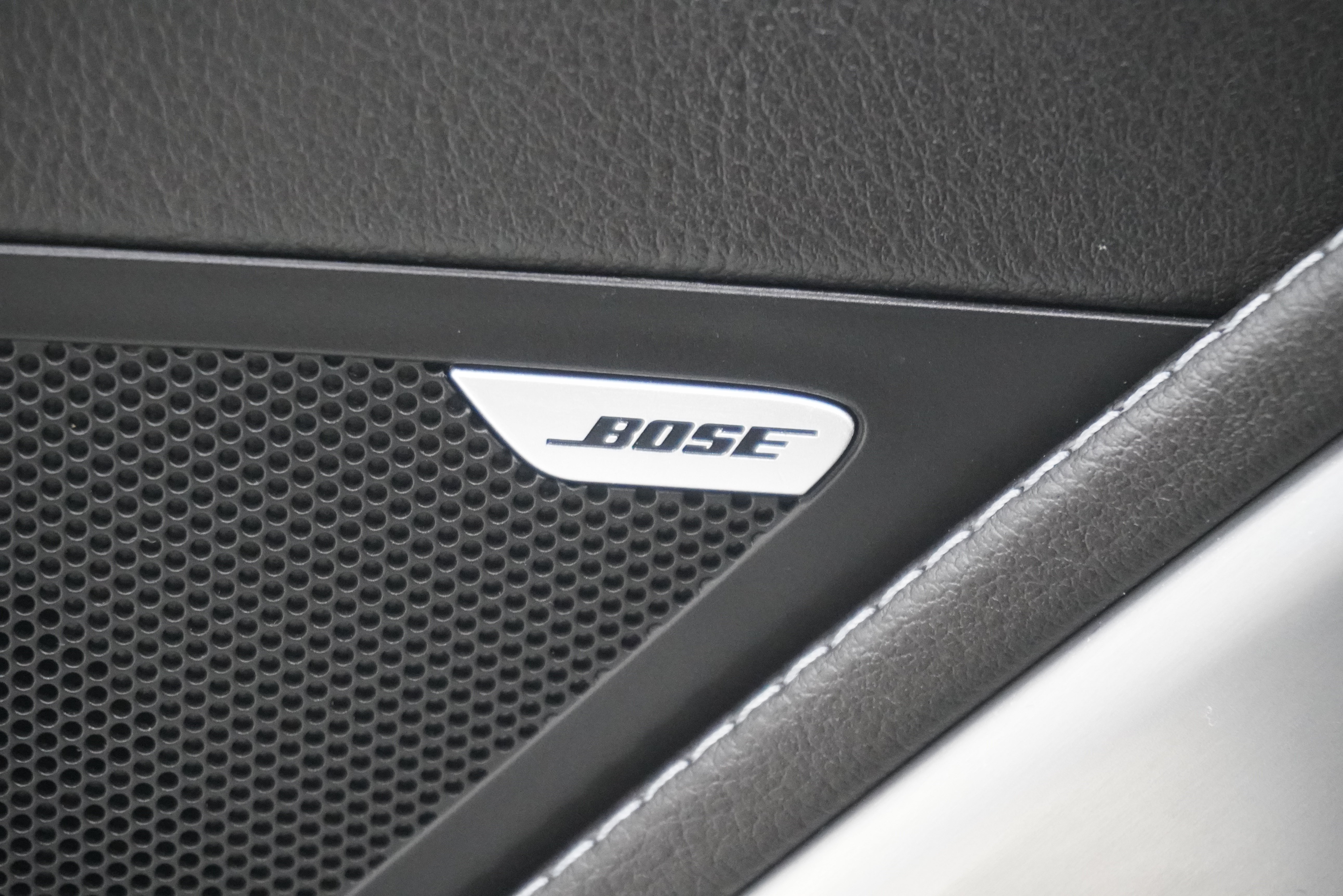 Used 2015 Chevrolet Corvette Stingray Convertible w/ 2LT Preferred Equipment Group RWD image 19
