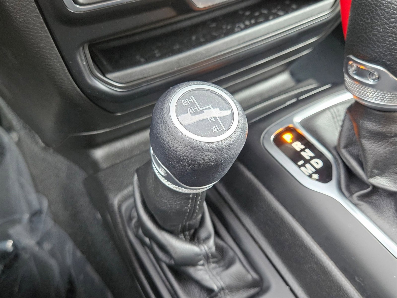 Used 2022 Jeep Wrangler Sport image 15