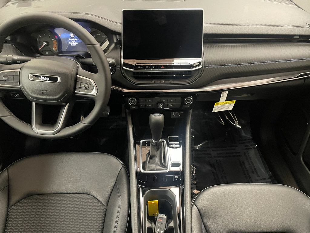 New 2026 Jeep Compass Latitude image 8