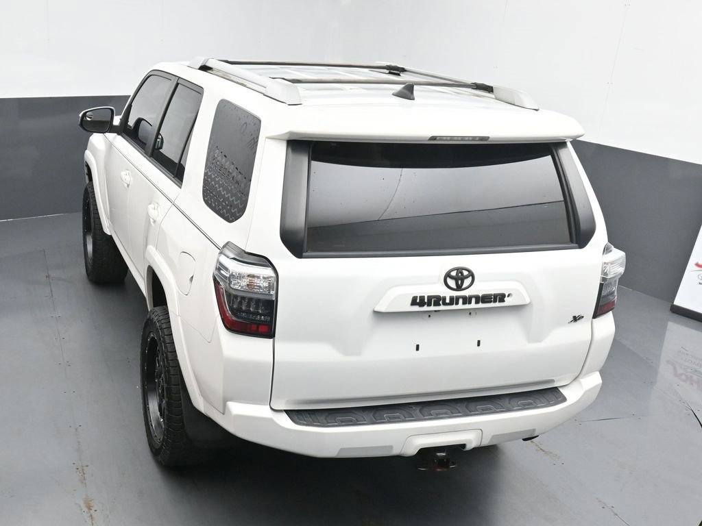 Used 2016 Toyota 4Runner SR5 image 26