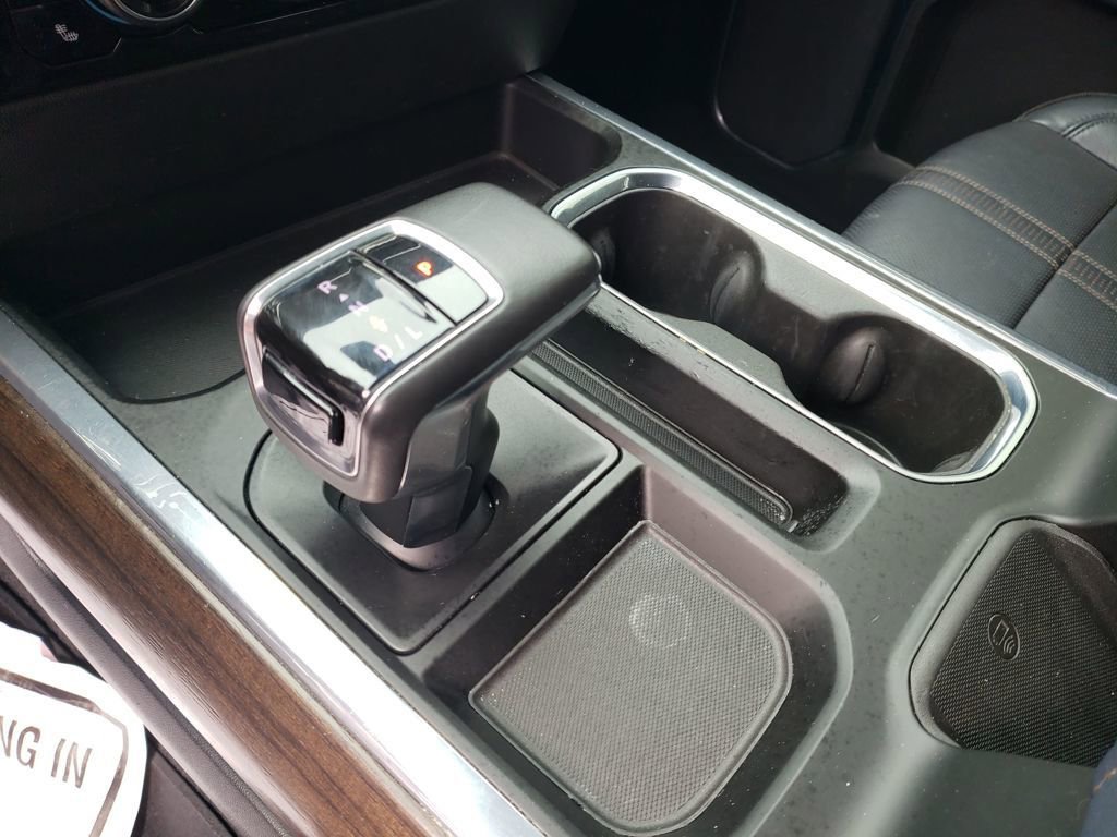 Used 2022 Chevrolet Silverado 1500 High Country w/ Technology Package image 23