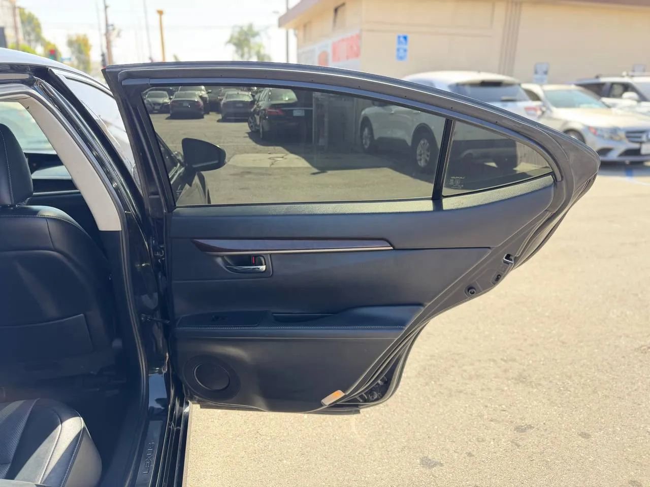 Used 2014 Lexus ES 350 w/ Premium Package FWD image 28