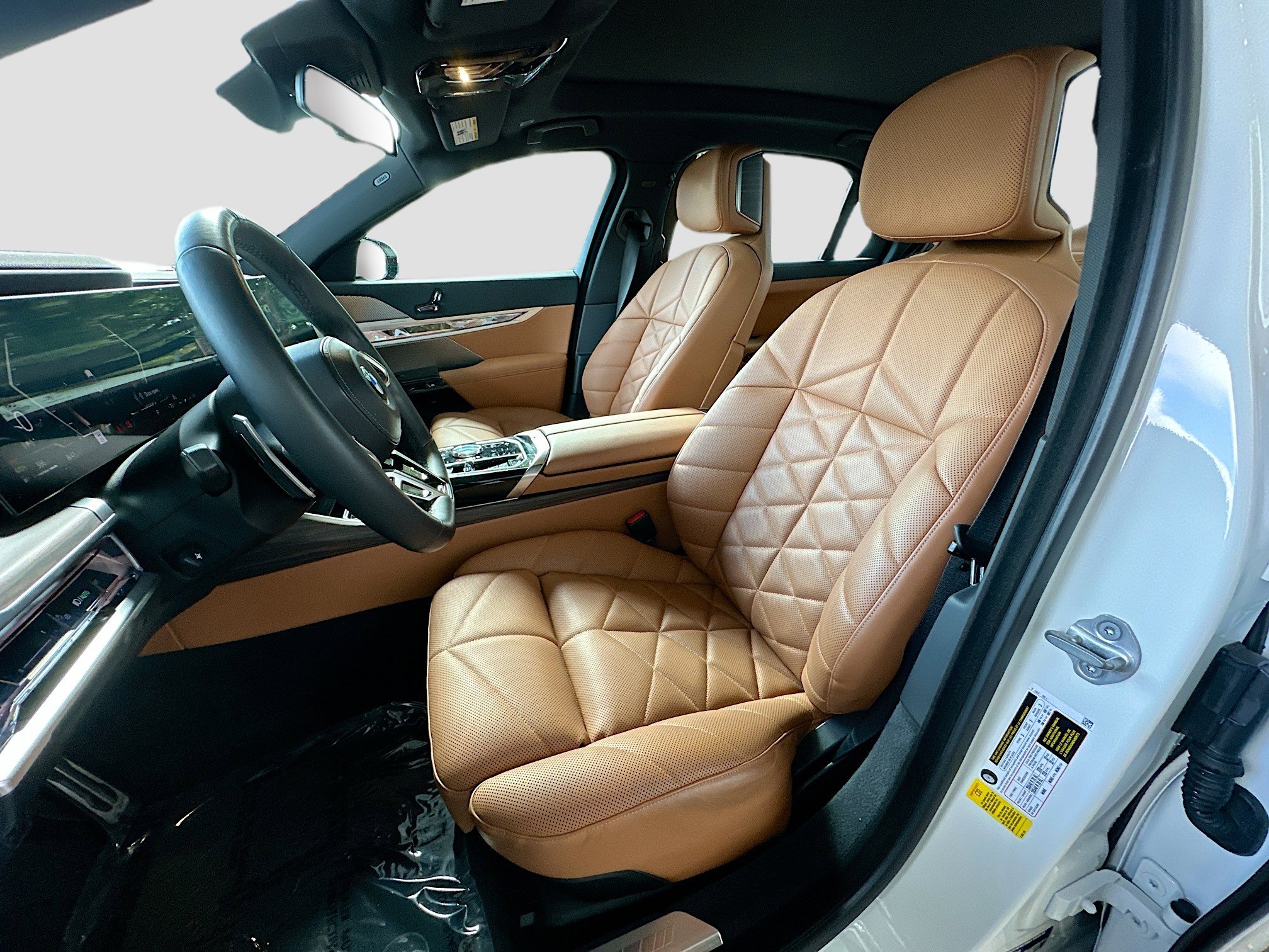 Certified 2023 BMW 740i w/ Parking Assistance Package image 22