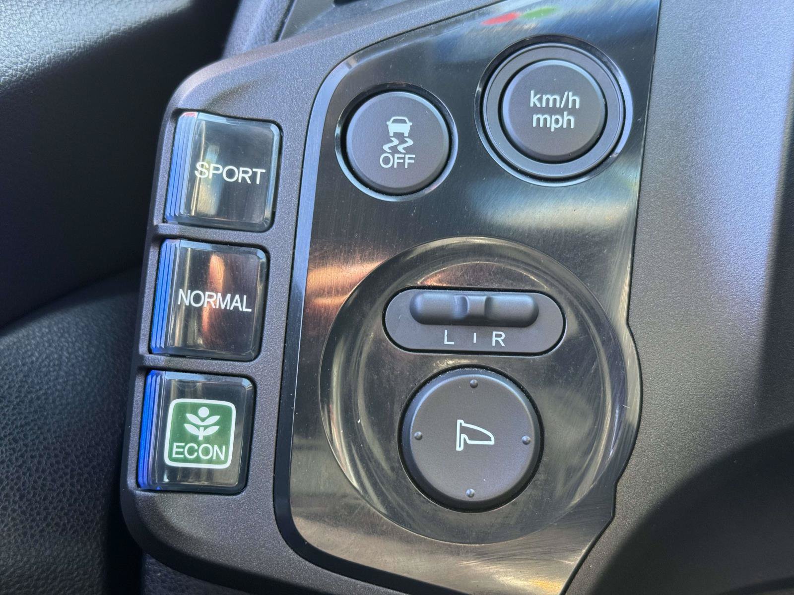 Used 2015 Honda CR-Z EX image 24
