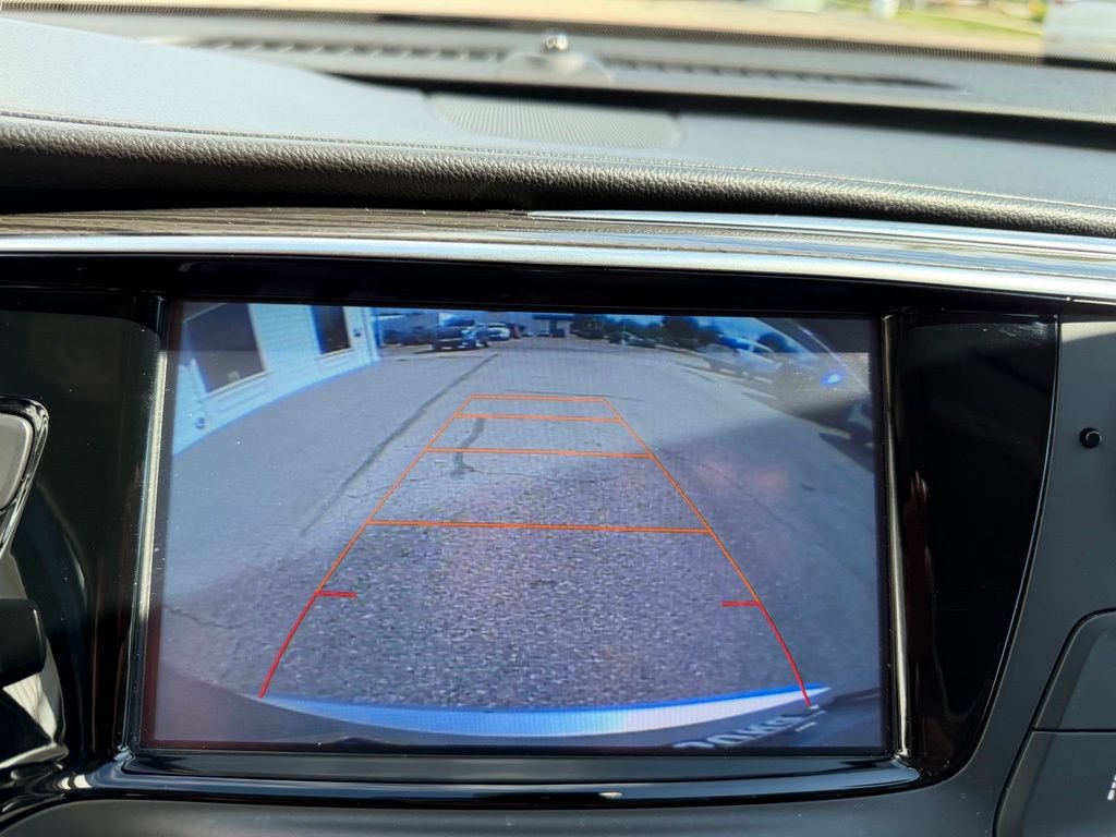 Certified 2018 Buick Envision Premium AWD/4WD image 32