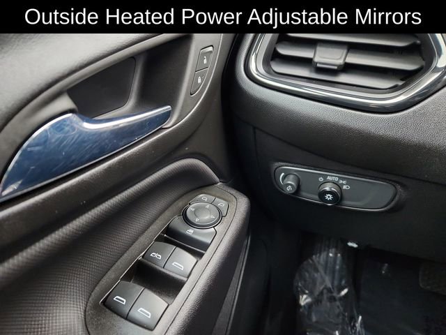 Used 2022 Chevrolet Equinox RS w/ Infotainment Package image 36