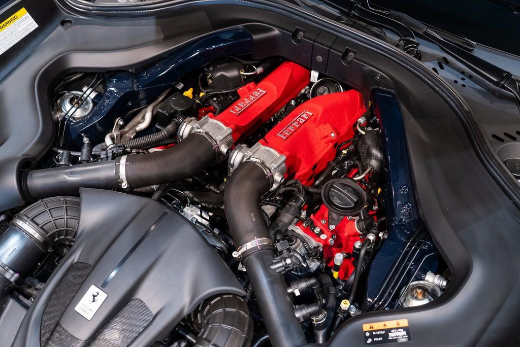 Certified 2024 Ferrari Roma Spider RWD image 20