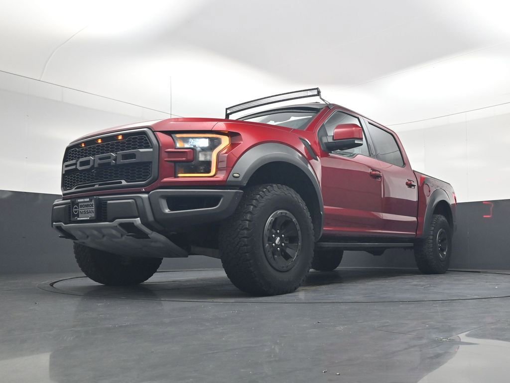 Used 2017 Ford F150 Raptor w/ Equipment Group 802A Luxury image 21