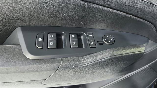 Used 2025 Kia Sportage LX FWD image 23