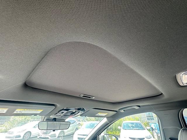 New 2025 Hyundai Santa Cruz SEL image 9