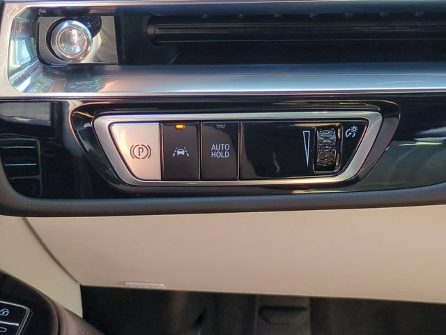 Certified 2024 Cadillac Lyriq Luxury RWD image 17