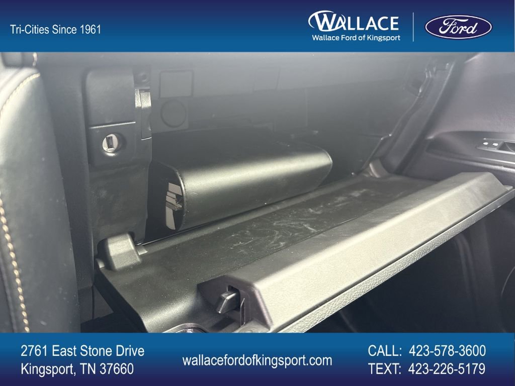 Used 2022 Lexus GX 460 Premium w/ Accessory Package image 42