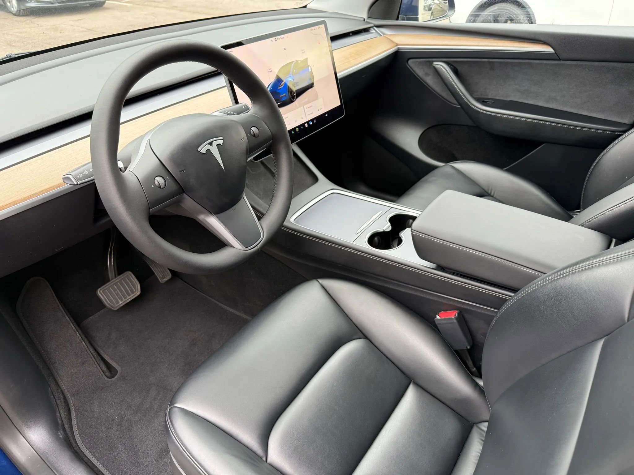 Used 2023 Tesla Model Y Long Range image 14