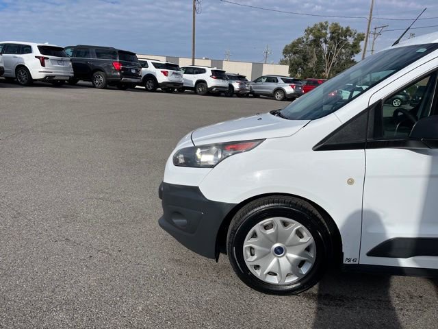 Used 2017 Ford Transit Connect XL image 4